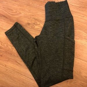 aerie high waisted leggings in green - US Size XS